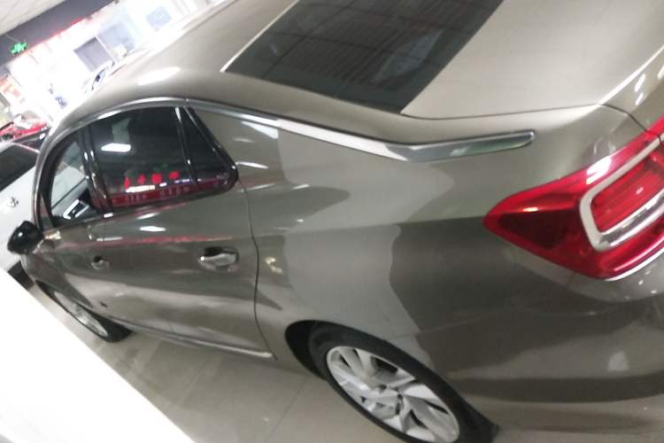 Used DS 5LS 2014 1.8L Elegant Edition VTi140 Left Side