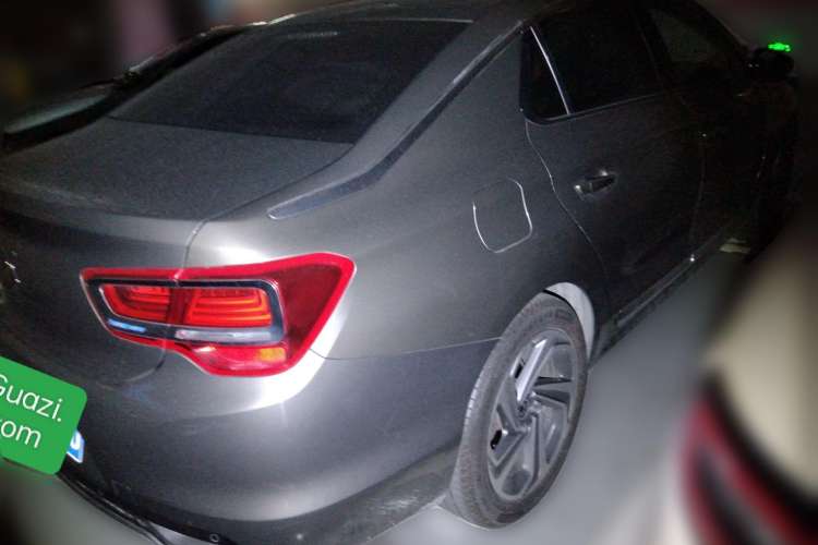 Used DS 5LS 2014 1.8L automatic Comfort version VTi140 Rear Right 45 Deg