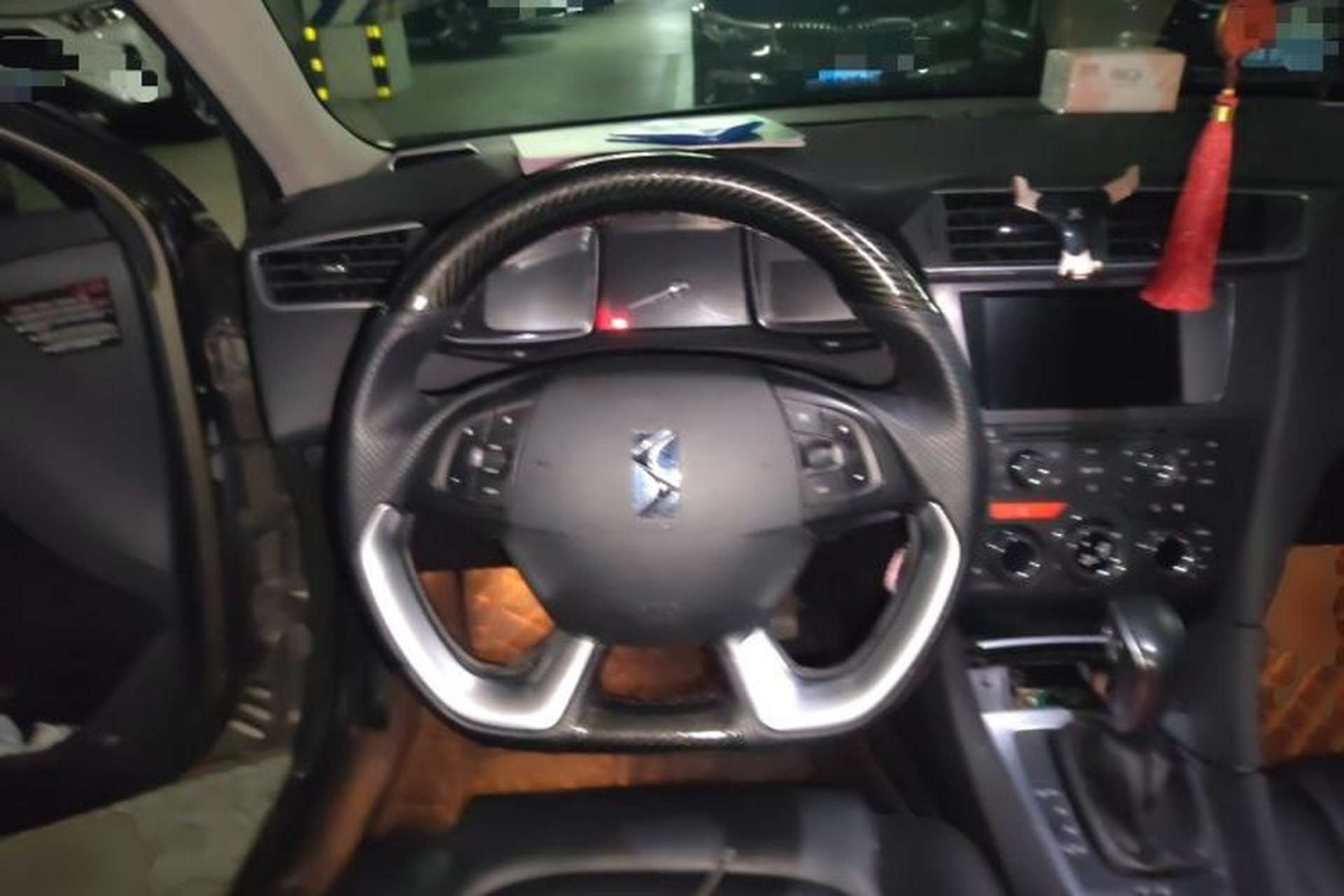 Used DS 5LS 2014 1.6T Elegant Version THP160 Steering Wheel