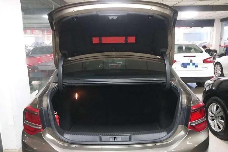Used DS 5LS 2014 1.8L Elegant Edition VTi140 Trunk