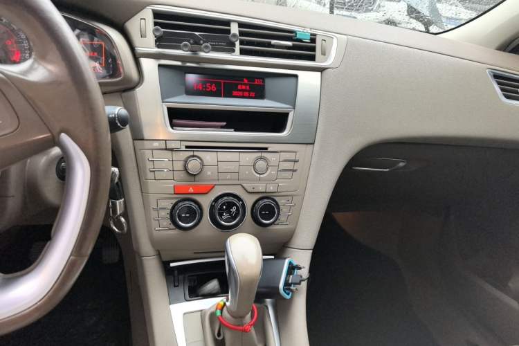 Used DS 5LS 2014 1.6T Elegant Version THP160 Audio And AC Panel