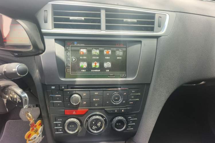 Used DS 5LS 2014 1.6T Elegant Version THP160 Audio And AC Panel