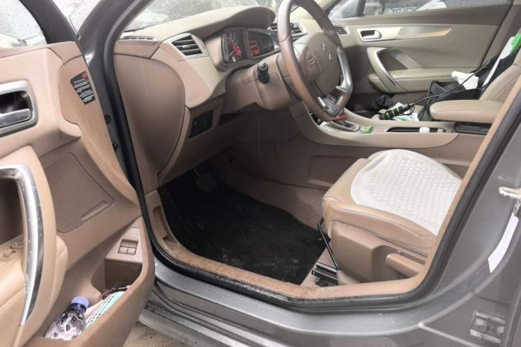 Used DS 5LS 2014 1.6T Elegant Version THP160 Driver Seat