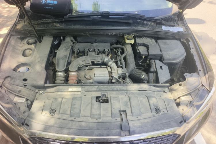 Used DS 5LS 2014 1.6T Elegant Version THP160 Engine Bay