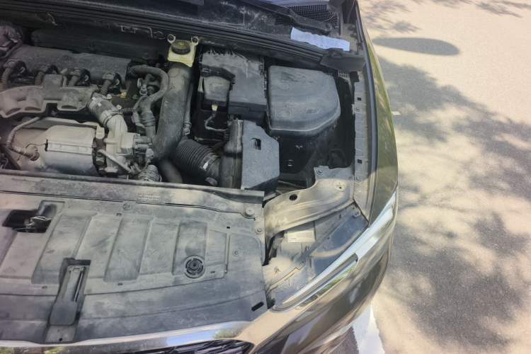 Used DS 5LS 2014 1.6T Elegant Version THP160 Engine Bay Left