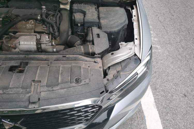 Used DS 5LS 2014 1.6T Prestige Edition THP200 Engine Bay Left