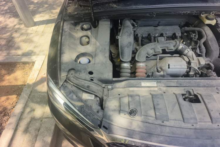 Used DS 5LS 2014 1.6T Elegant Version THP160 Engine Bay Right