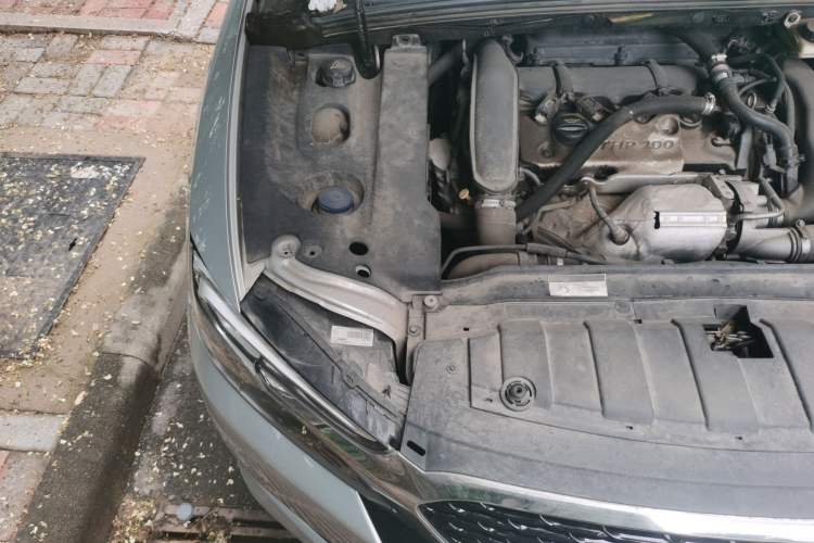 Used DS 5LS 2014 1.6T Prestige Edition THP200 Engine Bay Right