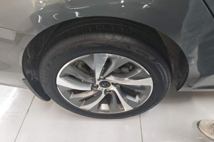 Used DS 5LS 2014 1.6T Luxury Edition THP160 Exterior 5