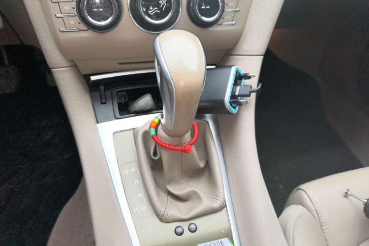Used DS 5LS 2014 1.6T Elegant Version THP160 Gear Lever