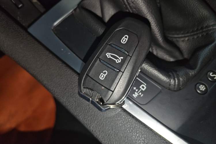 Used DS 5LS 2014 1.6T Luxury Edition THP160 Interior 1