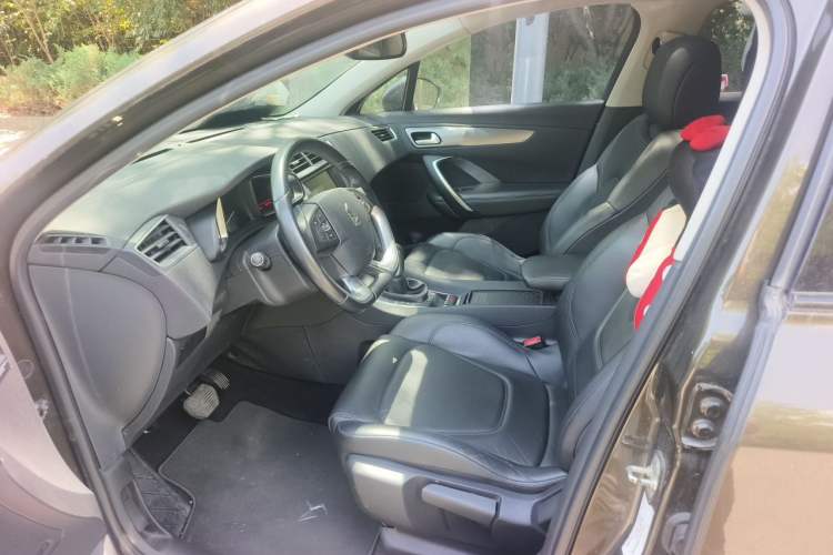 Used DS 5LS 2014 1.6T Elegant Version THP160 Left Front Seat