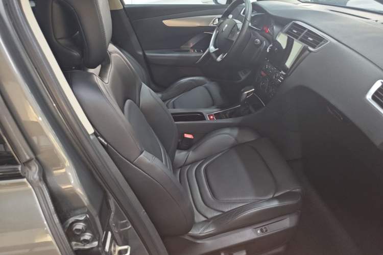 Used DS 5LS 2014 1.6T Luxury Edition THP160 Right Front Seat