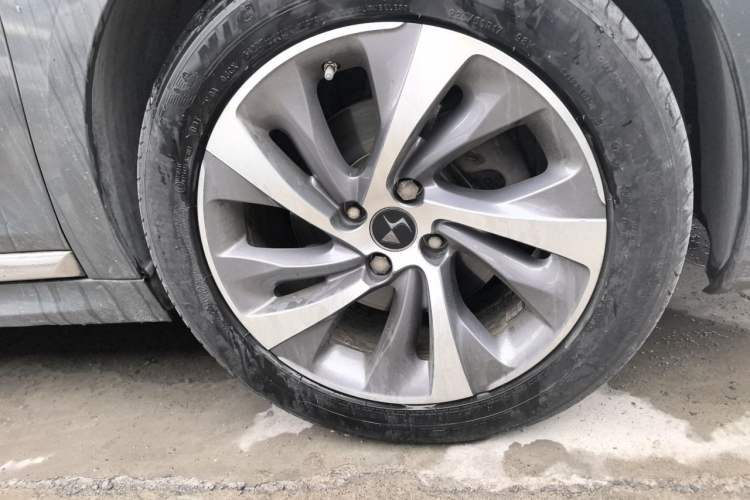 Used DS 5LS 2014 1.6T Elegant Version THP160 Right Front Wheel Hub