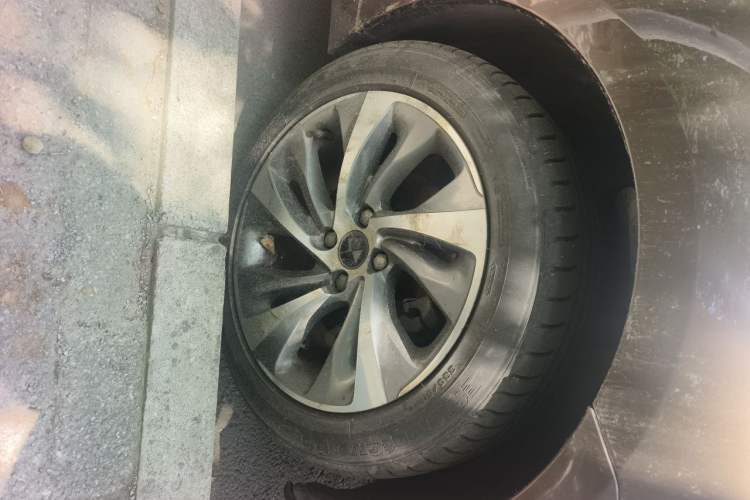 Used DS 5LS 2014 1.6T Elegant Version THP160 Right Front Wheel Hub