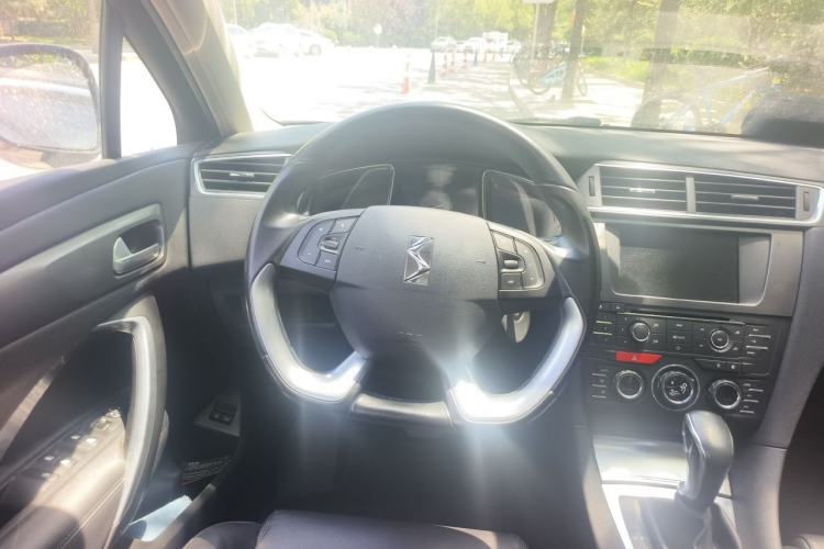 Used DS 5LS 2014 1.6T Elegant Version THP160 Steering Wheel
