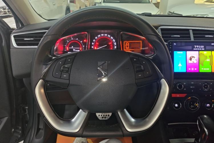 Used DS 5LS 2014 1.6T Luxury Edition THP160 Steering Wheel