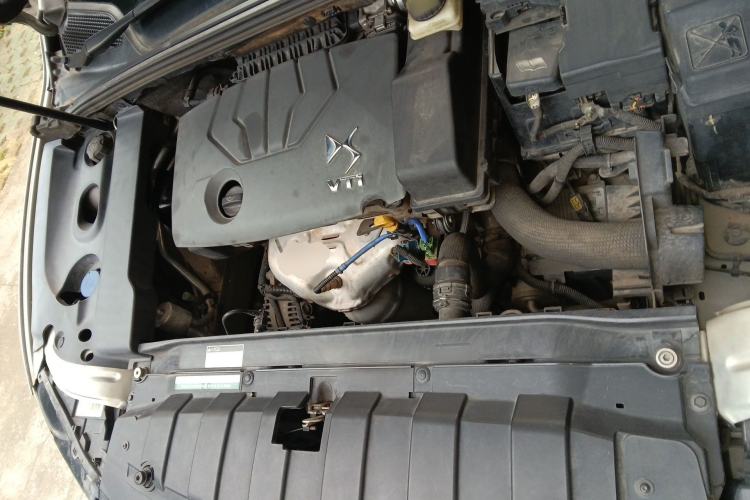 Used DS 5LS 2014 1.8L Elegant Edition VTi140 Engine Bay