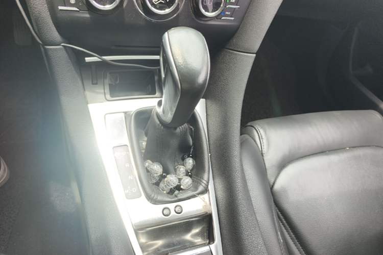 Used DS 5LS 2014 1.6T Luxury Edition THP160 Gear Lever