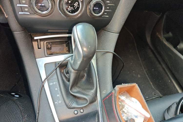 Used DS 5LS 2014 1.6T Elegant Version THP160 Gear Lever