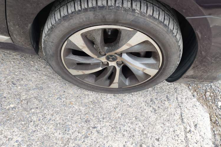 Used DS 5LS 2014 1.6T Elegant Version THP160 Right Front Wheel Hub