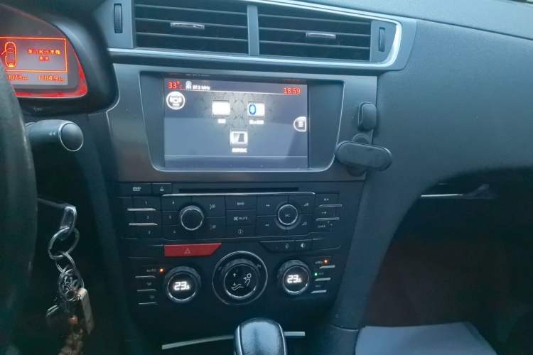 Used DS 5LS 2014 1.6T Elegant Version THP160 Audio And AC Panel