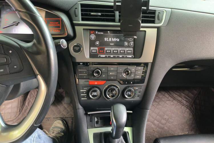 Used DS 5LS 2014 1.6T Luxury Edition THP160 Audio And AC Panel