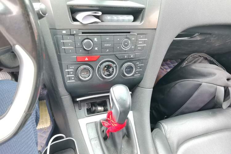 Used DS 5LS 2014 1.8L Elegant Edition VTi140 Audio And AC Panel