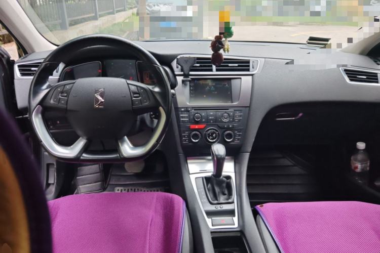 Used DS 5LS 2014 1.6T Elegant Version THP160 Center Console
