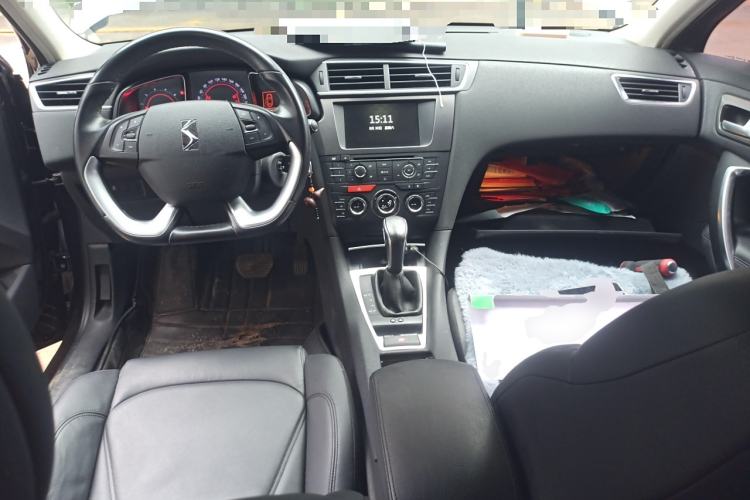 Used DS 5LS 2014 1.6T Elegant Version THP160 Center Console