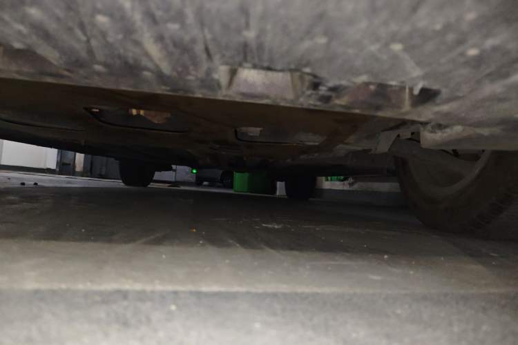 Used DS 5LS 2014 1.8L automatic Comfort version VTi140 Chassis Front Left
