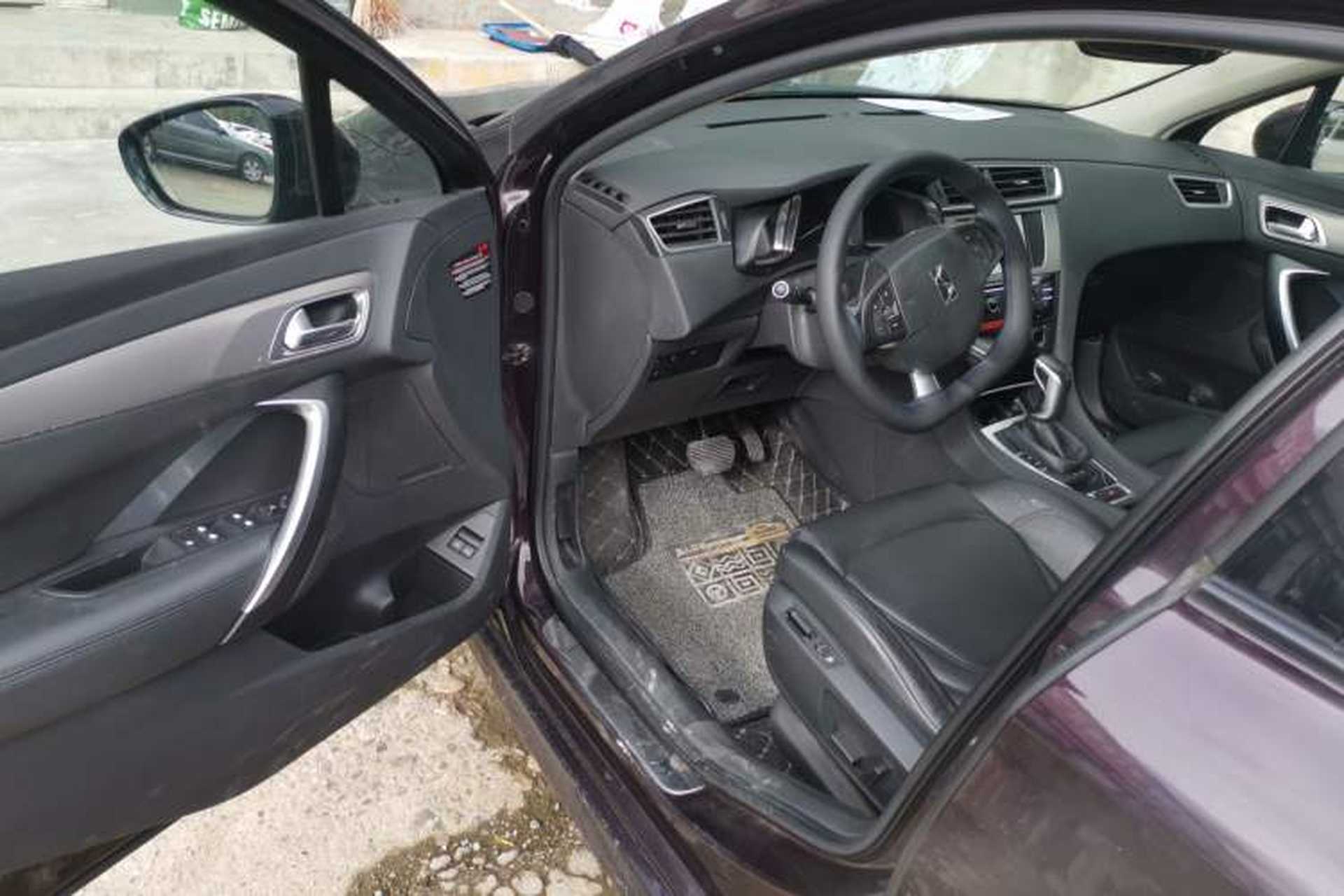 Used DS 5LS 2014 1.6T Luxury Edition THP160 Driver Seat