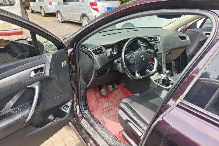 Used DS 5LS 2014 1.8L Manual Comfort Version VTi140 Driver Seat