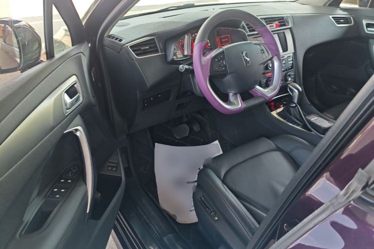 Used DS 5LS 2014 1.6T Luxury Edition THP160 Driver Seat