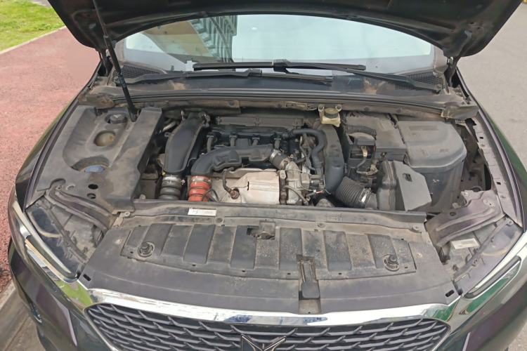 Used DS 5LS 2014 1.6T Elegant Version THP160 Engine Bay