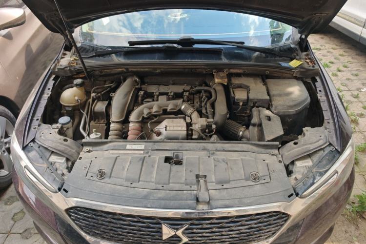 Used DS 5LS 2014 1.6T Elegant Version THP160 Engine Bay