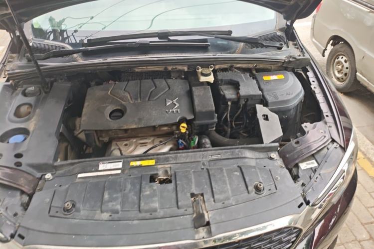 Used DS 5LS 2014 1.8L Manual Comfort Version VTi140 Engine Bay