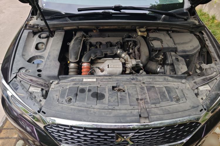 Used DS 5LS 2014 1.6T Elegant Version THP160 Engine Bay