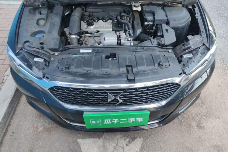Used DS 5LS 2014 1.6T Prestige Edition THP200 Engine Bay