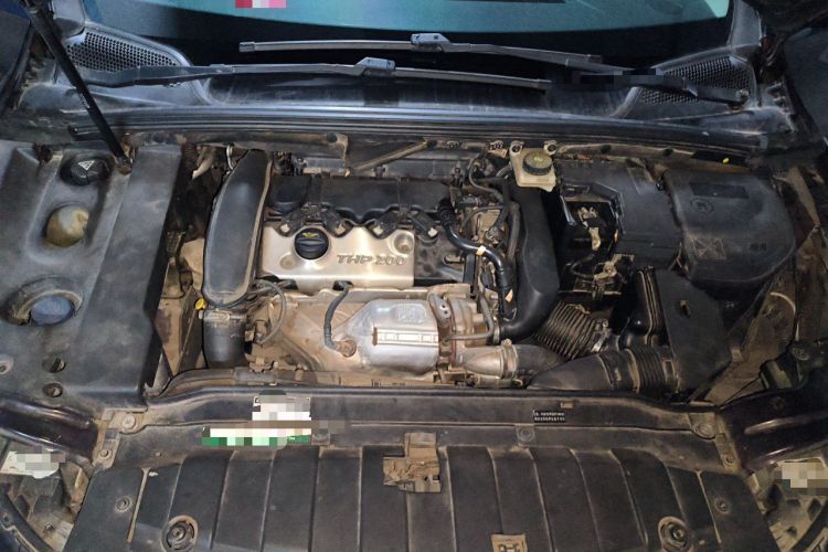 Used DS 5LS 2014 1.6T Luxury Edition THP200 Engine Bay