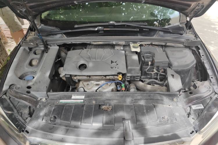 Used DS 5LS 2014 1.8L Elegant Edition VTi140 Engine Bay
