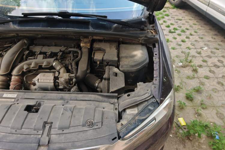 Used DS 5LS 2014 1.6T Elegant Version THP160 Engine Bay Left