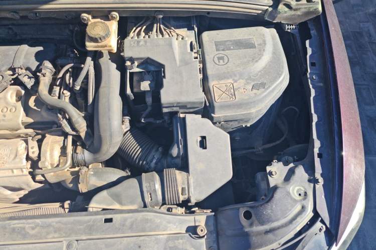 Used DS 5LS 2014 1.6T Prestige Edition THP200 Engine Bay Left
