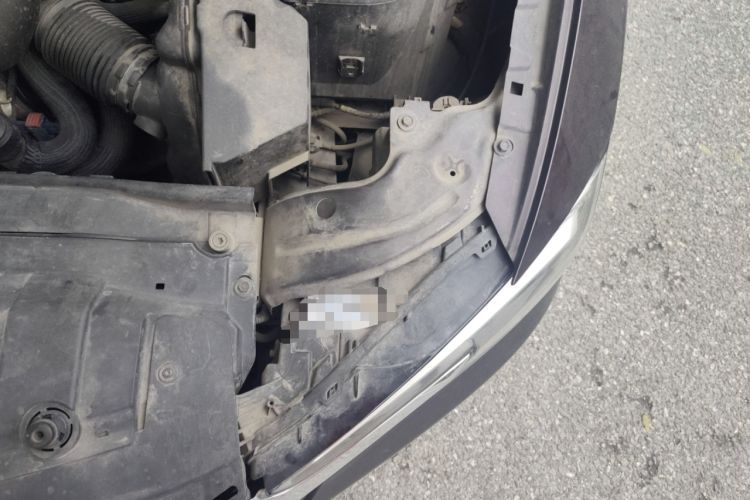 Used DS 5LS 2014 1.6T Luxury Edition THP160 Engine Bay Left