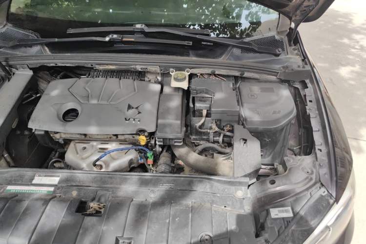 Used DS 5LS 2014 1.8L Elegant Edition VTi140 Engine Bay Left