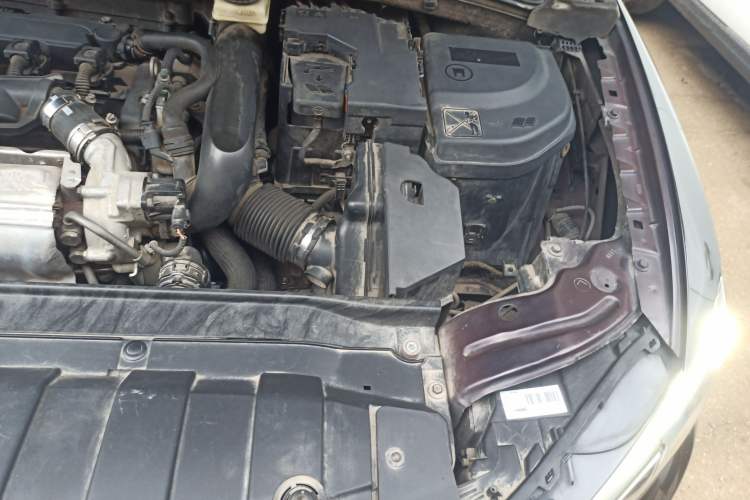 Used DS 5LS 2014 1.6T Elegant Version THP160 Engine Bay Left
