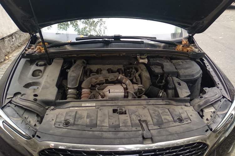 Used DS 5LS 2014 1.6T Luxury Edition THP160 Engine Bay