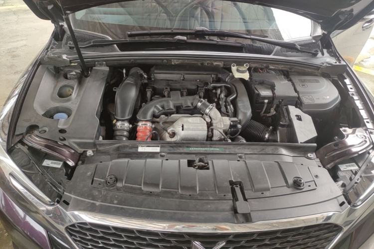 Used DS 5LS 2014 1.6T Elegant Version THP160 Engine Bay