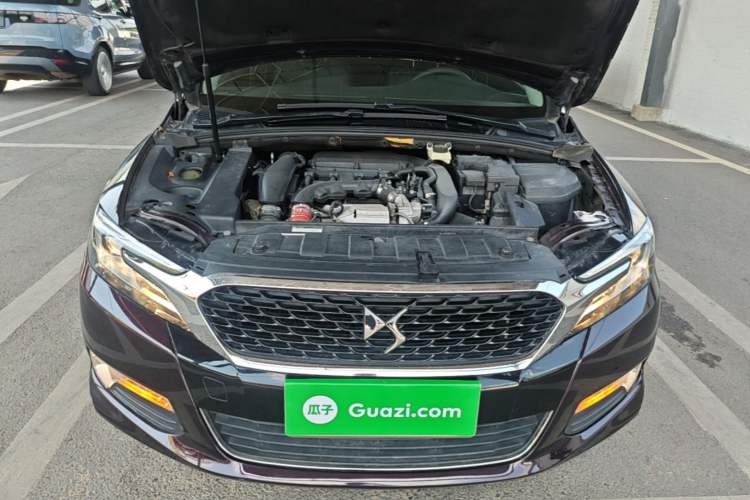 Used DS 5LS 2014 1.6T Luxury Edition THP160 Engine Bay