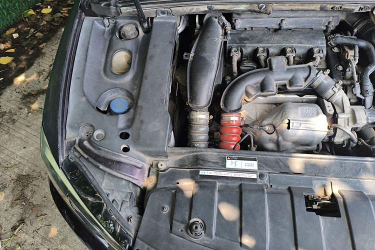 Used DS 5LS 2014 1.6T Elegant Version THP160 Engine Bay Right